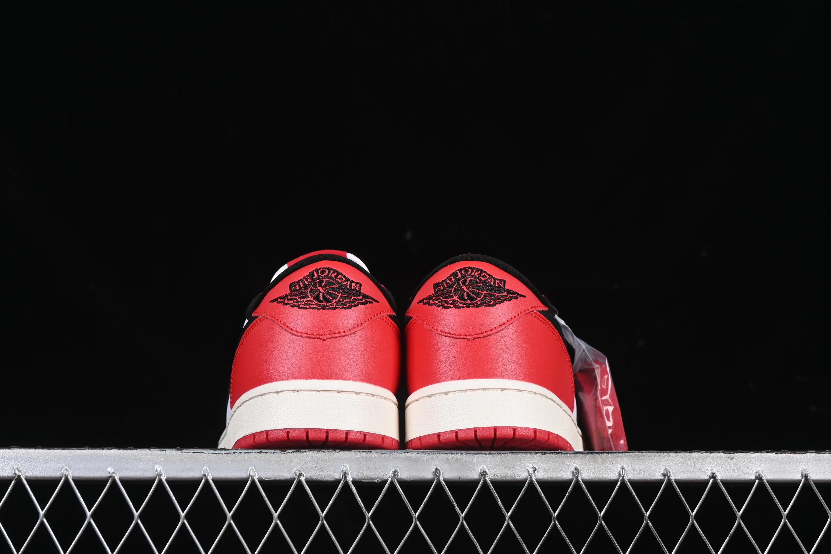 All categories Air Jordan Jordan series basketball shoes Air Jordan 1 Low Air Jordan 1 Low AJ1 Joe 1 white red black hook low-top cultural leisure sports sneakers HQ6998-600